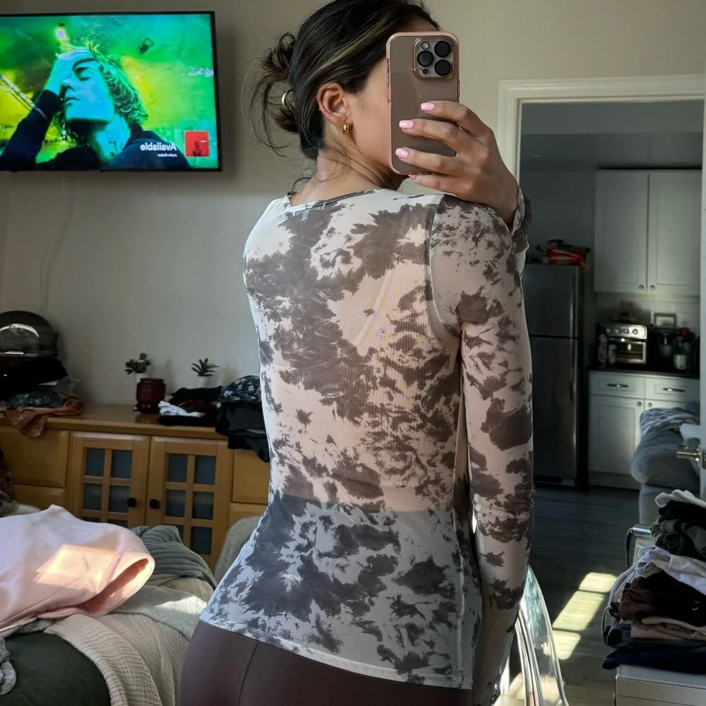 Mesh Top - Picture 2 of 3